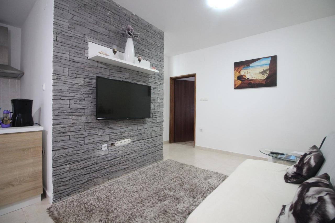 Apartments Adriana Bilice Buitenkant foto