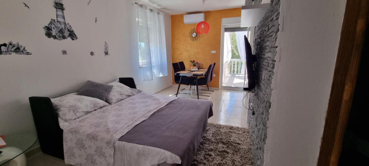 Apartments Adriana Bilice Buitenkant foto